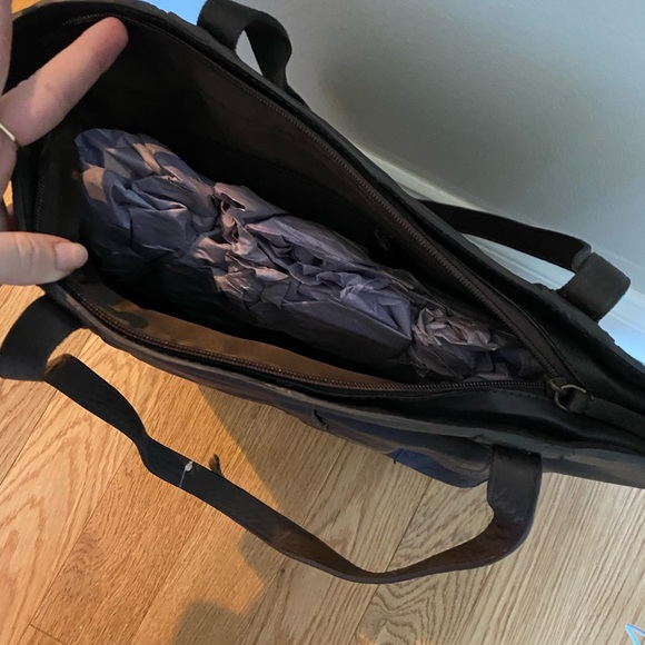 Wilson leather bag, NWT - Picture 3 of 4